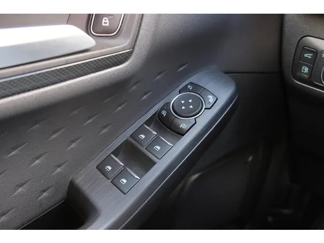 Ford Kuga 2.5 PHEV ST-Line 2020 Hybride Benzine 36