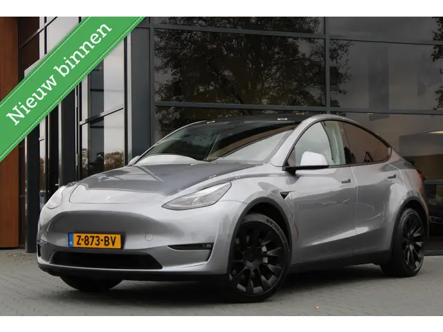 Tesla Model Y Long Range AWD 75kWh 2024 Elektrisch