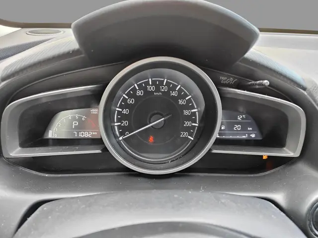 Mazda 2 1.5 Skyactiv-G Luxury 2021 Benzine 11