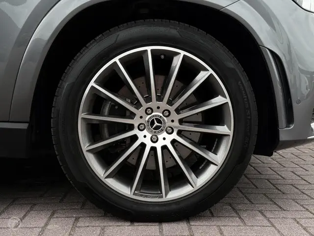 Mercedes-Benz GLE 300 d 4MATIC Premium 2019 Diesel 42