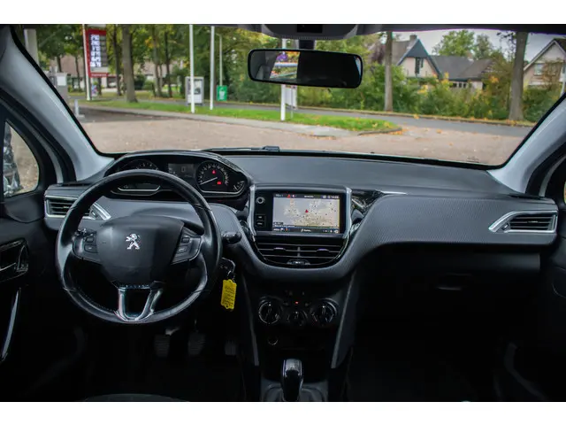 Peugeot 2008 1.2 PureTech Active 2019 Benzine 3