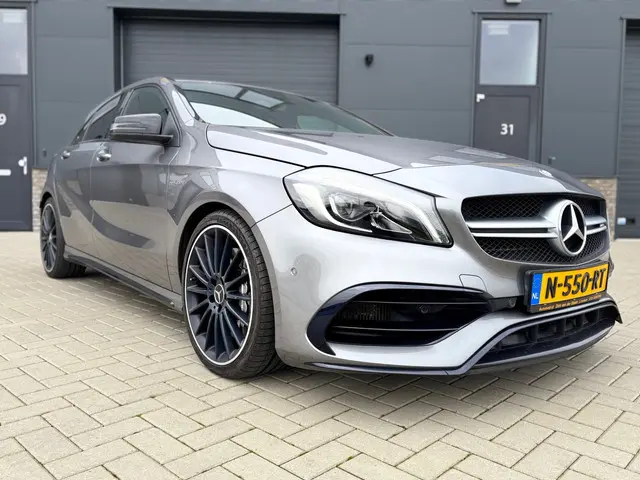 Mercedes-Benz A-Klasse AMG 45 4MATIC 2016 Benzine 6