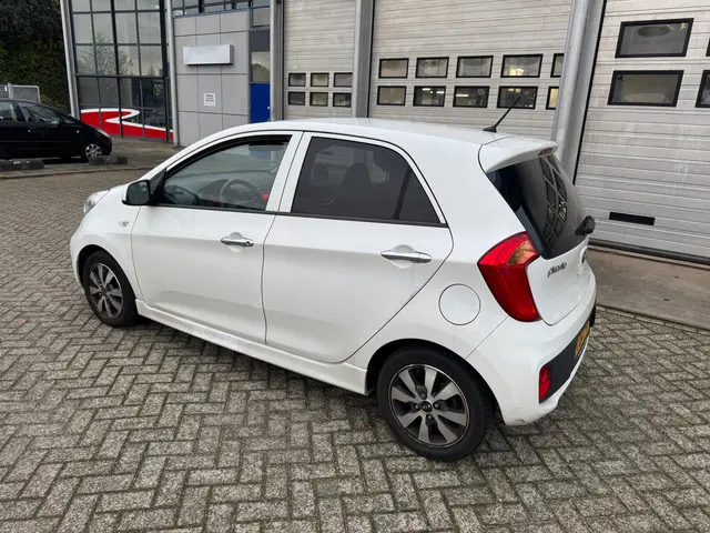 Kia Picanto 1.0 CVVT X-treme AIRCO, LED, LEER, 2015 Benzine 7