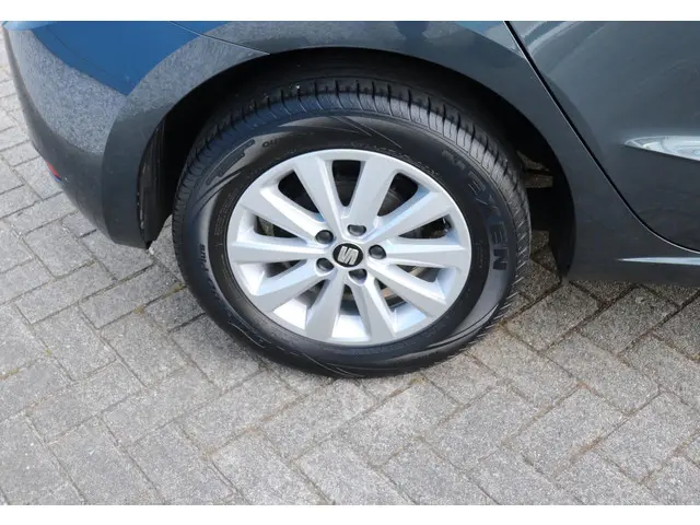 SEAT Ibiza 1.0 TSI Flex 2021 Benzine 17