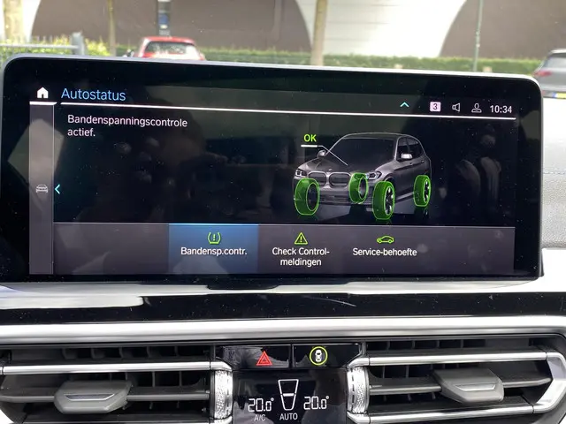 BMW iX3 High Executive 80 kWh 2022 Elektrisch 29