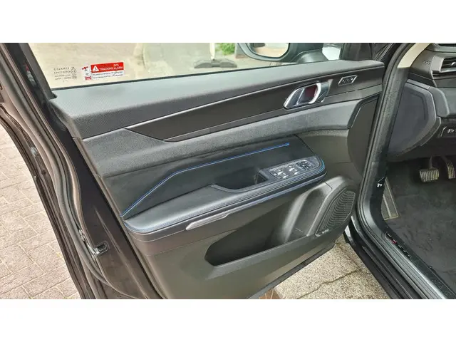 Lynk & Co 01 1.5 2022 Hybride Benzine 19