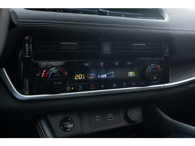 Nissan X-Trail 1.5 e-Power Tekna 2023 Hybride Benzine 17