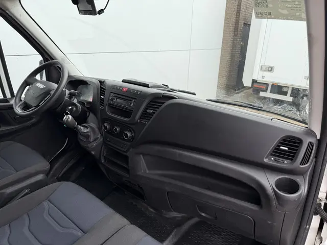 Iveco Daily 35S16 2.3 2018 Diesel 7