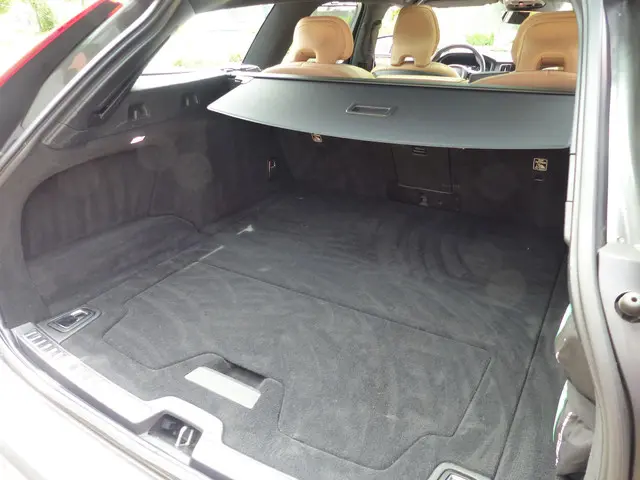 Volvo V90 T4 Business Luxury+ 2020 Benzine 36