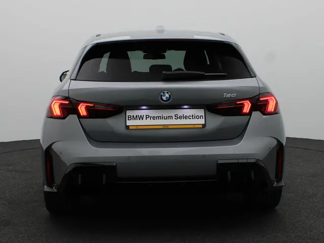 BMW 1 Serie 120 2025 Benzine 5