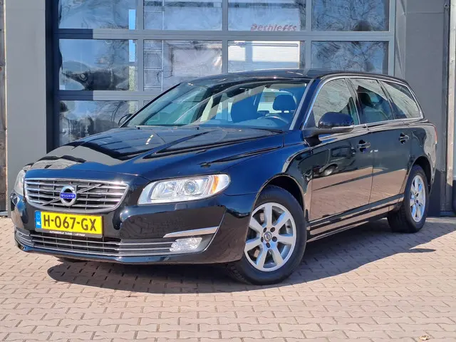 Volvo V70 2.0 T4 Classic Edition 2015 Benzine