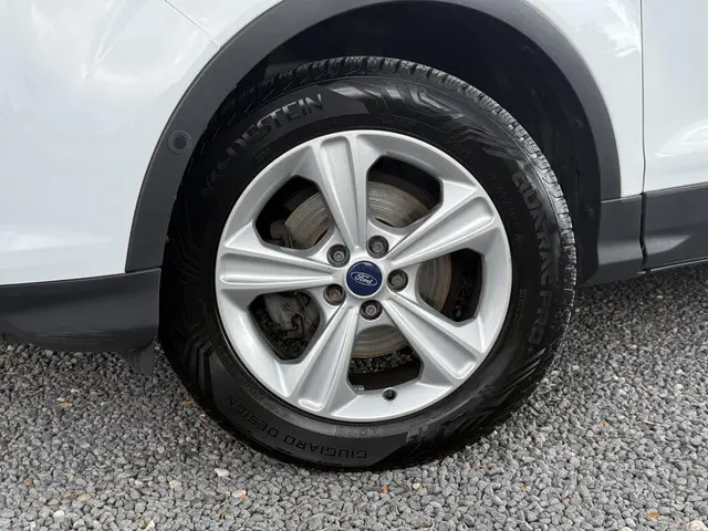 Ford Kuga 1.5 Titanium 2014 Benzine 26