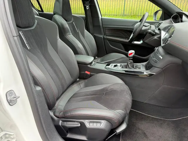 Peugeot 308 1.6 e-THP GTi 250 2015 Benzine 8