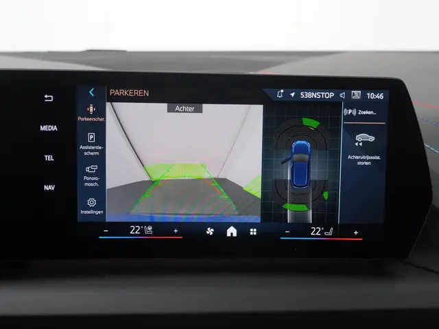 BMW 1 Serie 120 2025 Benzine 16