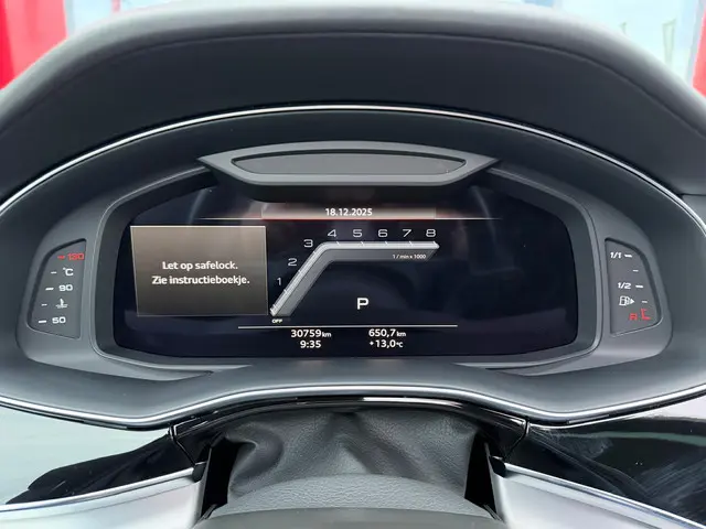 Audi Q8 55 TFSI quattro Pro Line Advanced 2022 Benzine 31