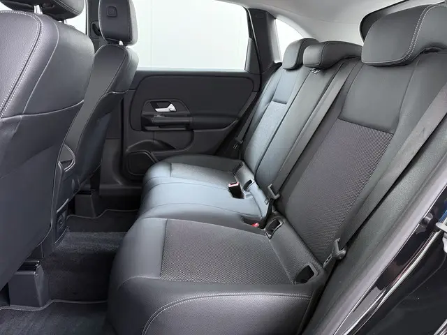 Mercedes-Benz B-Klasse 180 Style 2020 Benzine 15