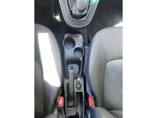 Hyundai i10 1.0 i-Drive Cool 2013 Benzine 8