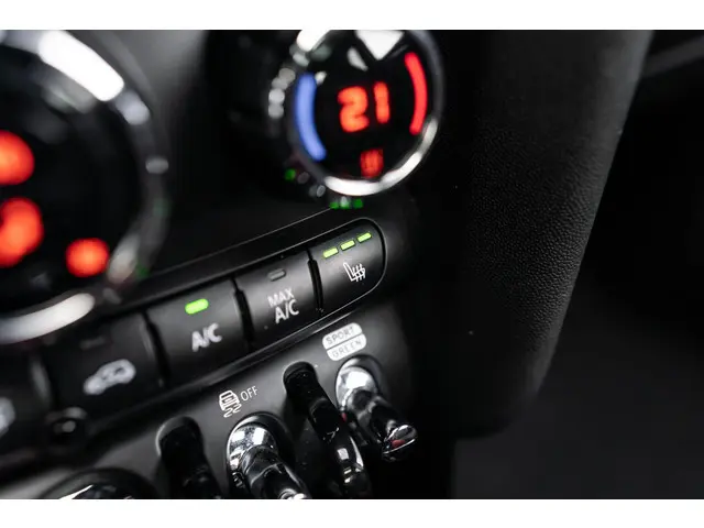 MINI Cooper Mini 2.0 John Works 2018 Benzine 27