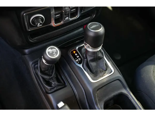 Jeep Gladiator sport 3.6 V6 2024 Benzine 15