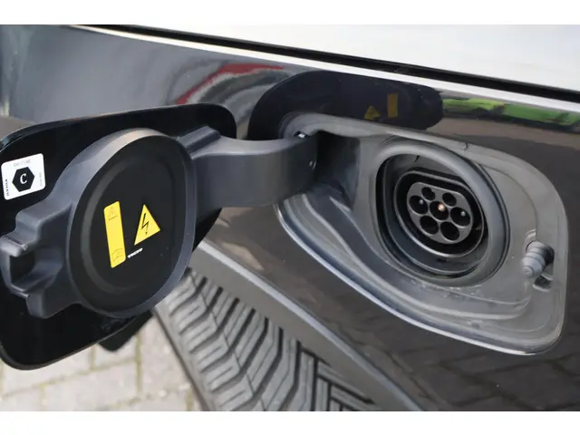 Volvo XC40 T4 Plug-in hybrid Core Bright 2022 Benzine 35