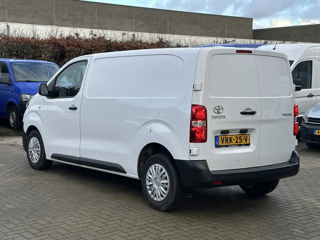 Toyota ProAce Worker 2.0 D-4D 145PK 2022 Diesel 5