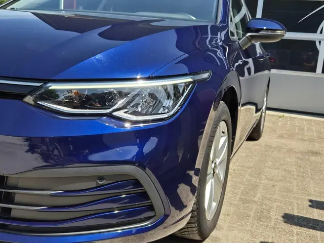 Volkswagen Golf 1.5 TSI Life Navi Pro LED 2020 Benzine 23