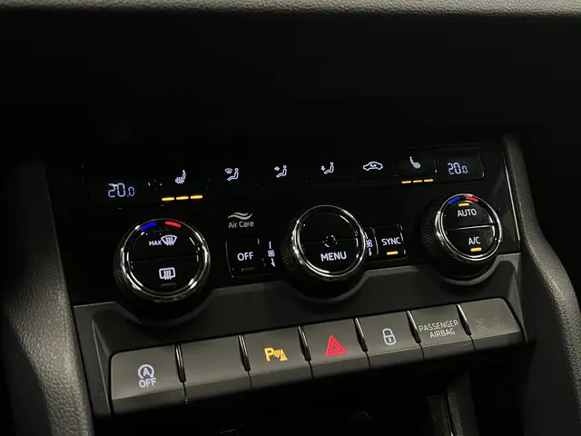 Škoda Karoq 1.0 TSI Business Edition 2019 Benzine 32