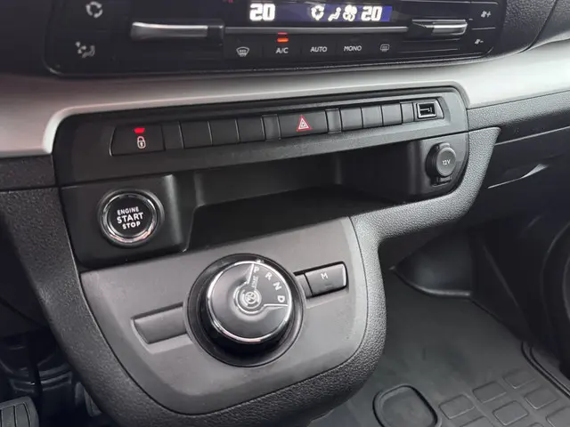 Opel Vivaro 2.0 CDTI L3H1 DC Innovation 2020 Diesel 11