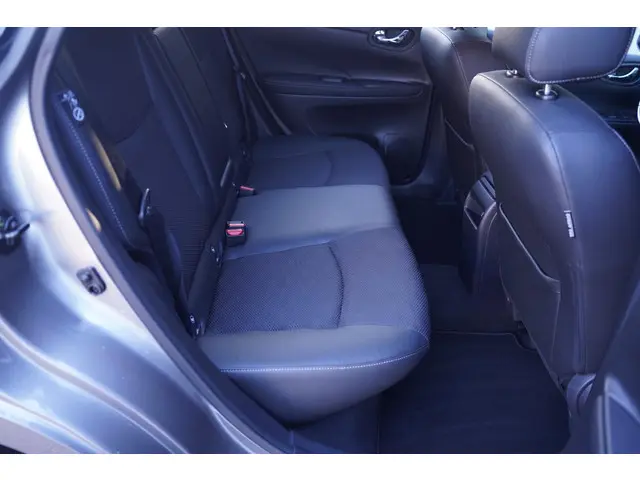 Nissan Pulsar 1.2 DIG-T N-Connecta 2018 Benzine 33