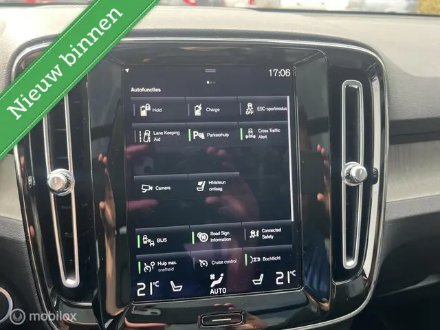 Volvo XC40 1.5 T5 Recharge R-Design 2022 Hybride Benzine 13