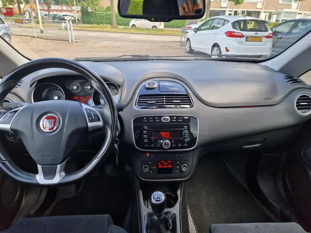 Fiat Punto Evo 0.9 TwinAir Lounge 2017 Benzine 8