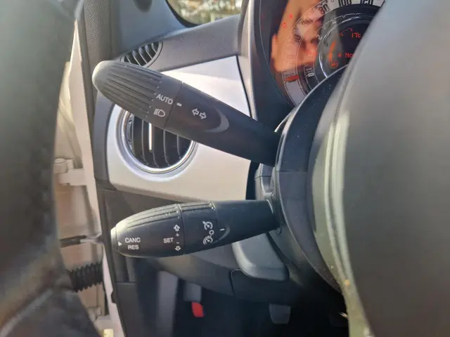 Fiat 500 1.0 Hybrid Hey Google 2021 Benzine 20