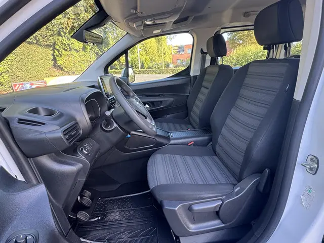 Opel Combo Tour 1.2 Turbo L1H1 Edition 2019 Benzine 12