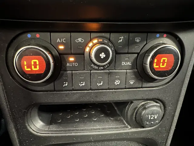 Nissan QASHQAI 1.6 Tech View 2013 Benzine 9