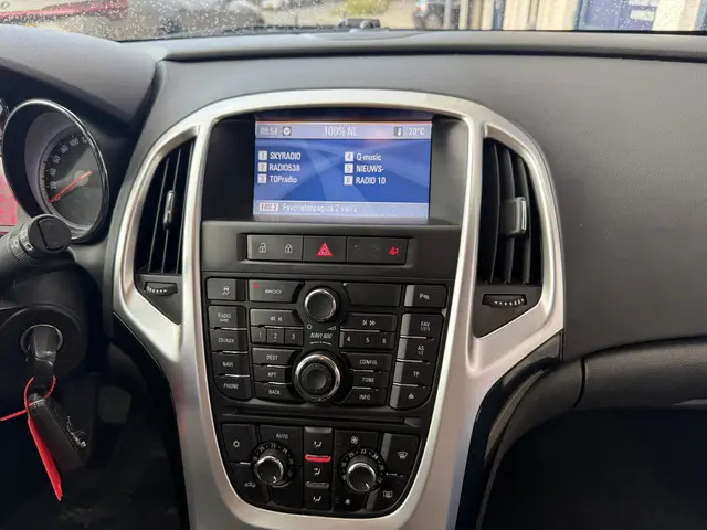 Opel Astra Sports Tourer 1.4 Turbo Cosmo 2013 Benzine 11