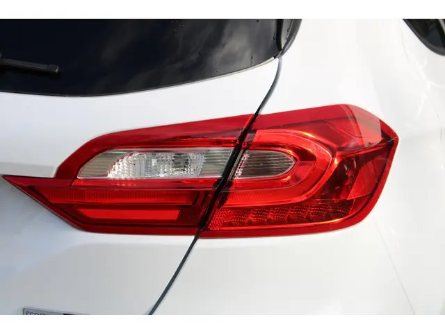 Ford Fiesta 1.0 EcoBoost Hybrid ST-Line X 2021 Benzine 25