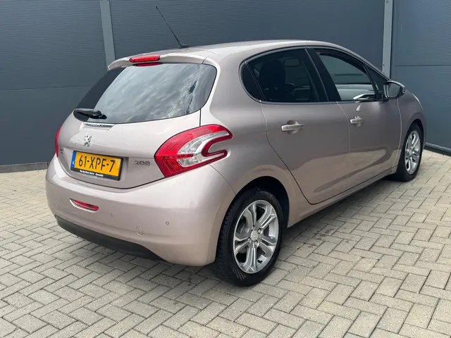 Peugeot 208 1.6 VTi Allure / Nap / Navi / Pdc 2012 Benzine 4