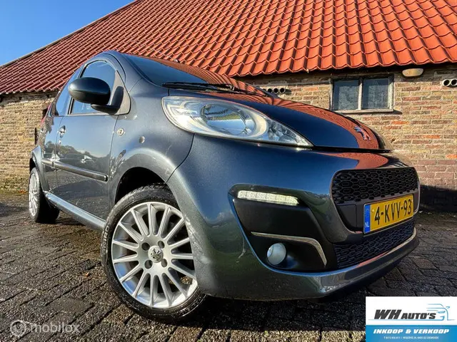 Peugeot 107 1.0 Envy Zeer mooi! Lage kmstand 2013 Benzine 5