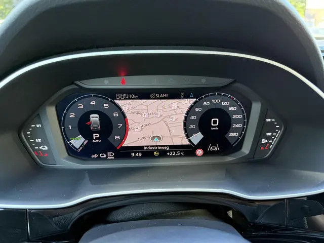 Audi Q3 45 TFSI e S edition 2022 Hybride Benzine 6
