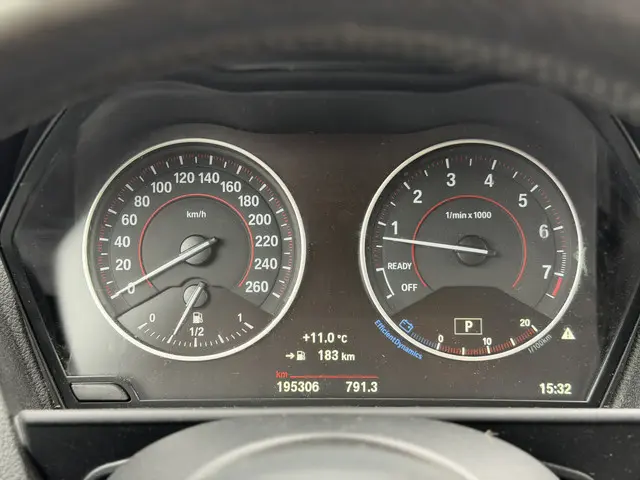 BMW 1 Serie 120i M Sport High Executive 2017 Benzine 23