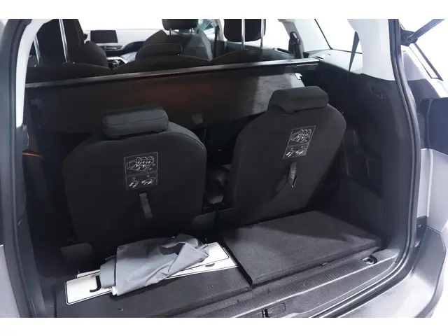 Peugeot 5008 1.2 PureTech Active 2019 Benzine 17