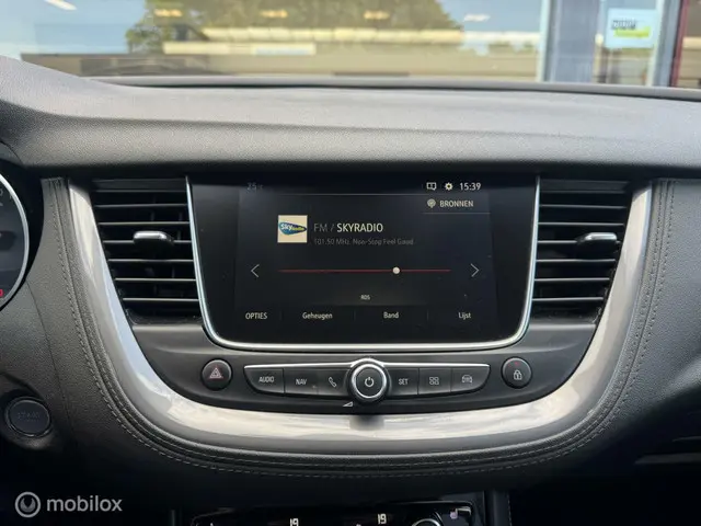 Opel Grandland X 1.2 Turbo Ultimate / Bomvol 2018 Benzine 35