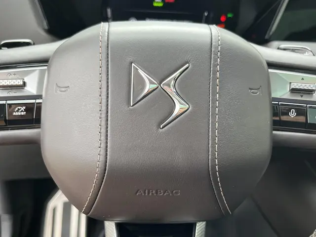 DS DS 4 E-Tense La Première 2022 Hybride Benzine 64