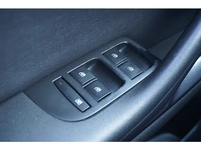 Opel Zafira Tourer 1.4 Cosmo 7persoons - 2013 Benzine 20