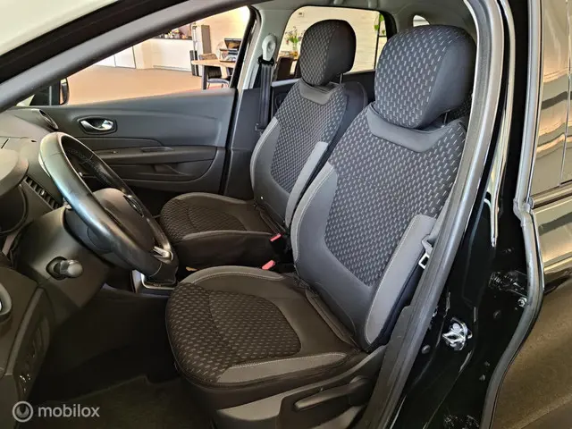 Renault Captur 1.2 TCe Intens 2018 Benzine 16