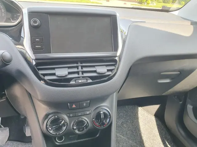 Peugeot 208 1.2 PureTech Active 2017 Benzine 10