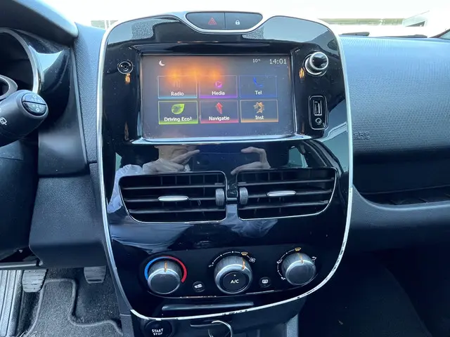 Renault Clio Estate 0.9 TCe Night&Day 2016 Benzine 9