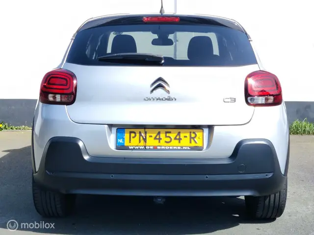 Citroën C3 1.2 PureTech S&S Shine 2017 Benzine 18