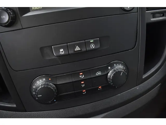 Mercedes-Benz Vito 116 CDI 3 persoons 2021 Diesel 10