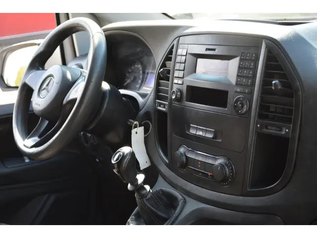 Mercedes-Benz Vito 109 CDI Functional Lang 2016 Diesel 14